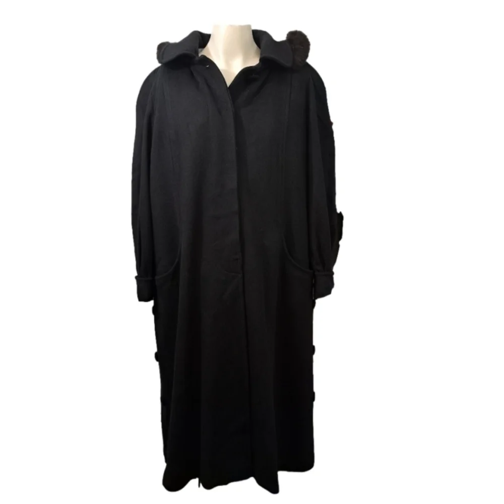 Gallery Woman 𝅺Black Long-Sleeve Fox-Trim Wool Coat for Women